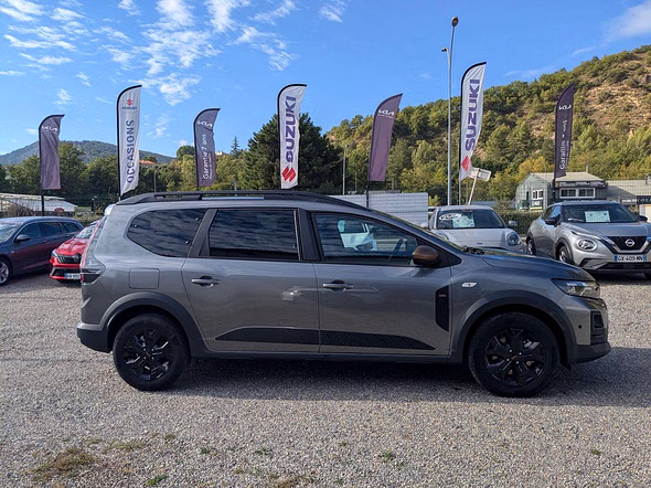 DACIA Jogger 1.8 hybrid 155ch Extreme 7 places -25 - Vue 4