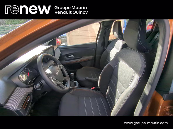 DACIA Sandero 1.0 TCe 90ch Stepway Expression - Miniature 12