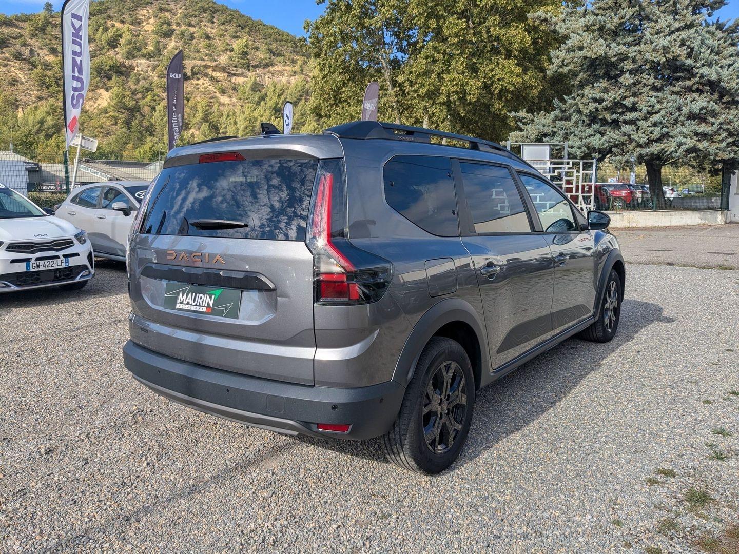 DACIA Jogger 1.8 hybrid 155ch Extreme 7 places -25 - Photo 5