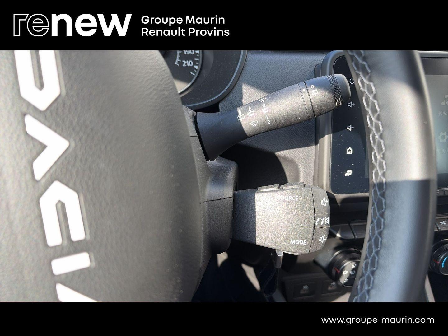 DACIA Duster 1.0 ECO-G 100ch  Journey + 4x2 - Photo 20
