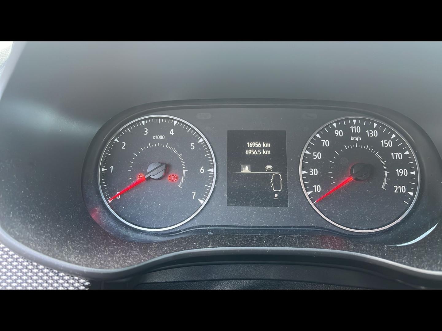 DACIA Sandero 1.0 TCe 90ch Stepway Expression -24 - Photo 10