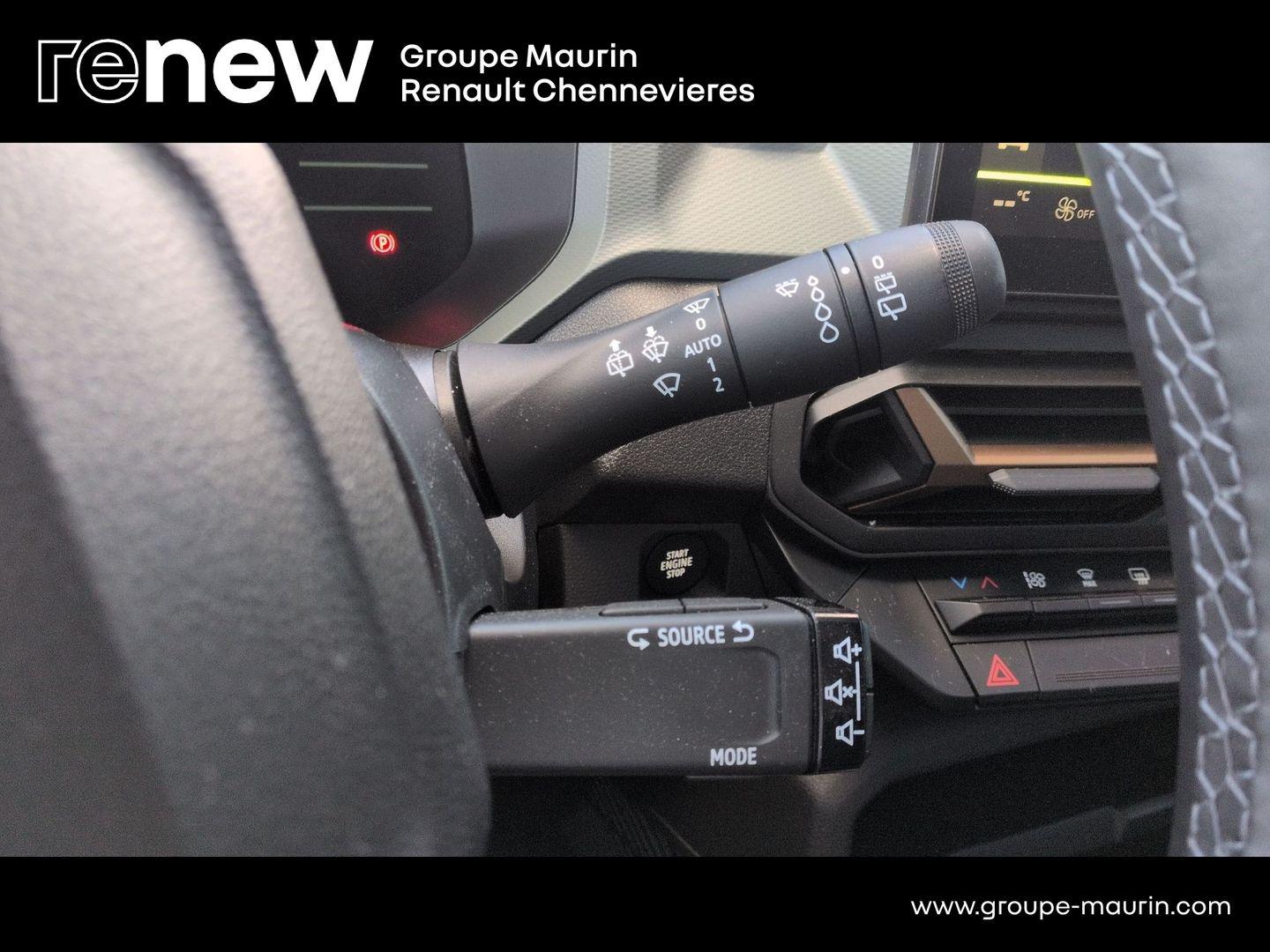 DACIA Duster 1.2 hybrid-G 150ch Extreme 4x4 - Photo 23