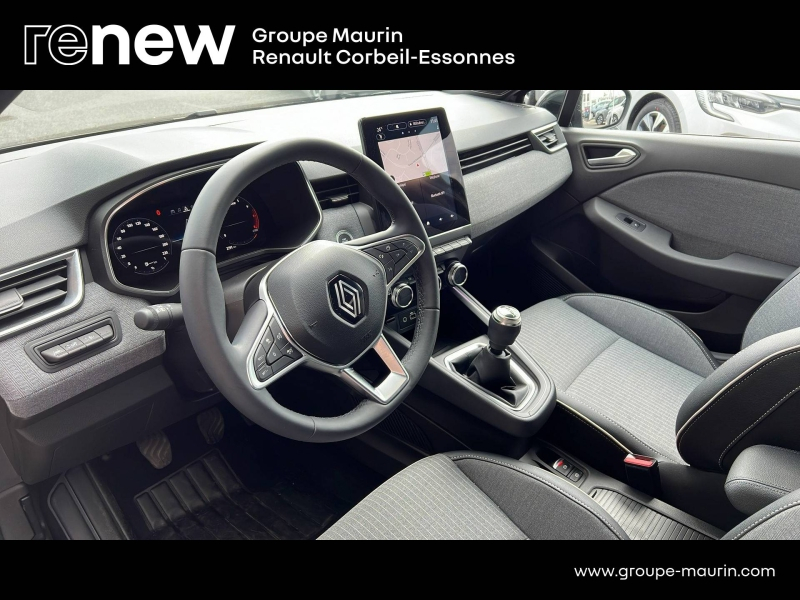 RENAULT Clio d’occasion à vendre à CORBEIL-ESSONNES chez GRAND GARAGE FERAY SAE (Photo 9)