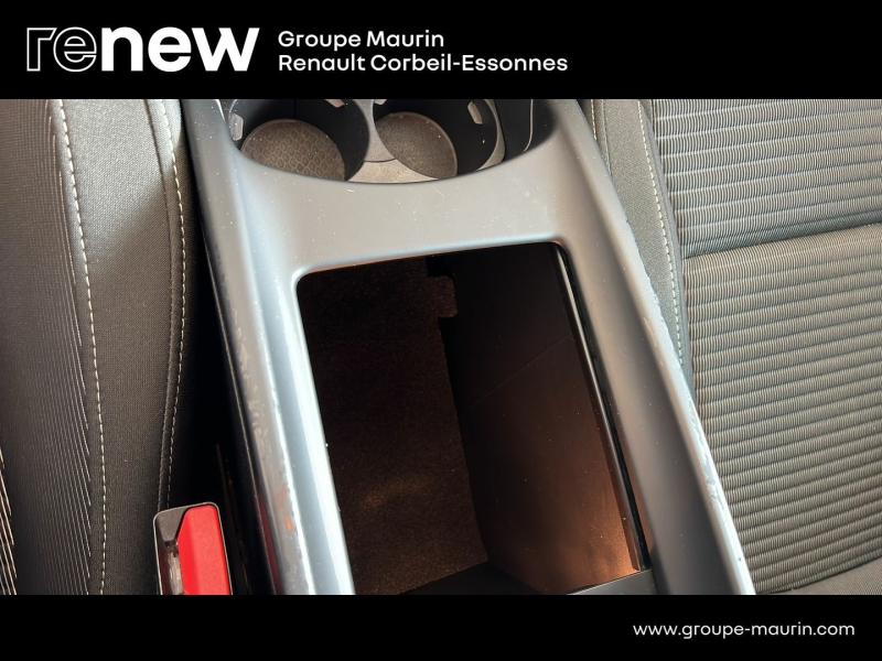 RENAULT Scenic d’occasion à vendre à CORBEIL-ESSONNES chez GRAND GARAGE FERAY SAE (Photo 19)