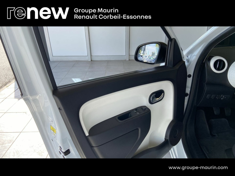 RENAULT Twingo d’occasion à vendre à CORBEIL-ESSONNES chez GRAND GARAGE FERAY SAE (Photo 15)