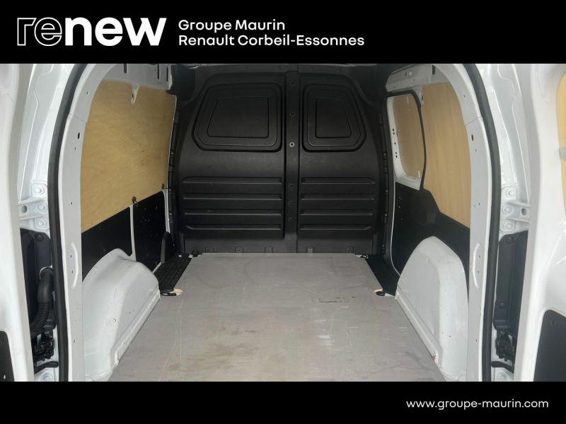 RENAULT Kangoo Van d’occasion à vendre à CORBEIL-ESSONNES chez GRAND GARAGE FERAY SAE (Photo 10)