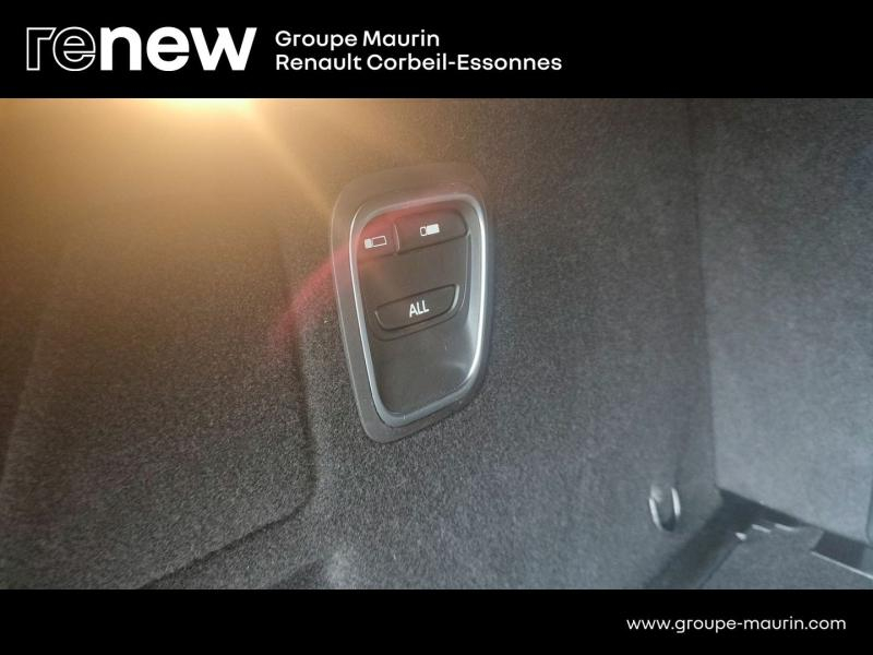 RENAULT Scenic d’occasion à vendre à CORBEIL-ESSONNES chez GRAND GARAGE FERAY SAE (Photo 12)