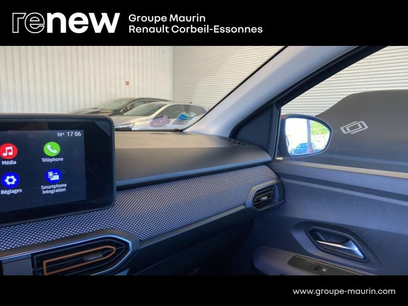 DACIA Sandero d’occasion à vendre à CORBEIL-ESSONNES chez GRAND GARAGE FERAY SAE (Photo 16)
