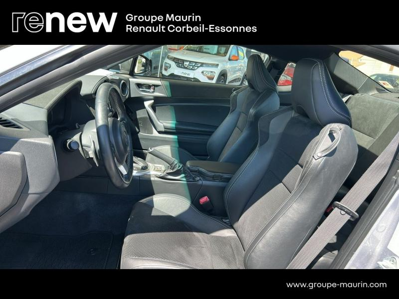 TOYOTA GT86 d’occasion à vendre à CORBEIL-ESSONNES chez GRAND GARAGE FERAY SAE (Photo 14)