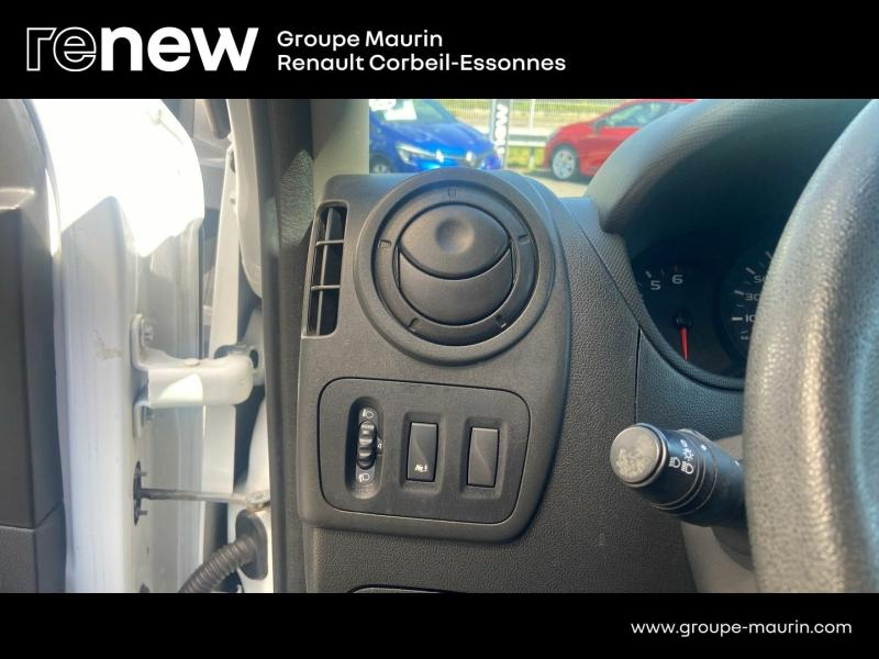 RENAULT Master CCb VUL d’occasion à vendre à CORBEIL-ESSONNES chez GRAND GARAGE FERAY SAE (Photo 14)