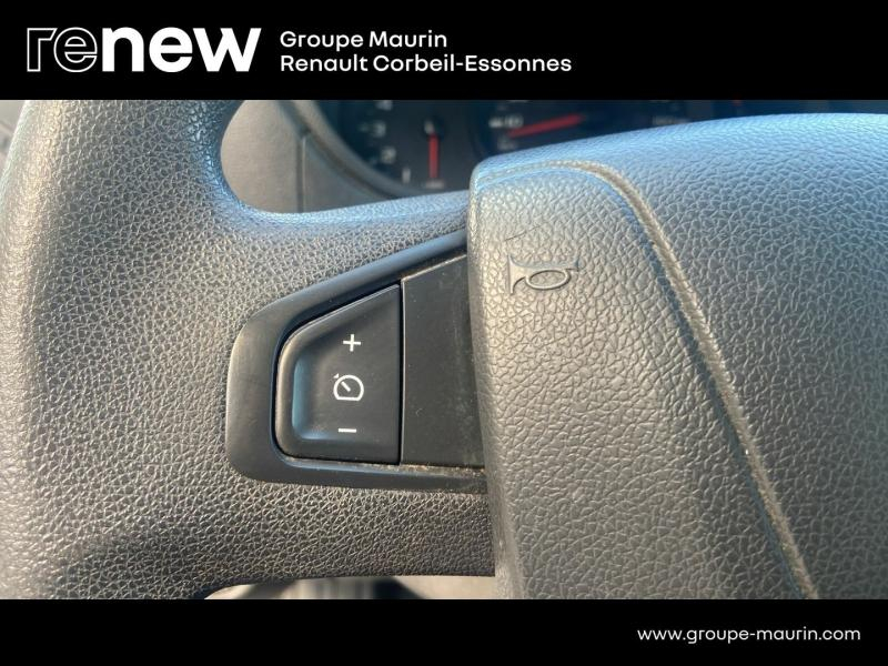 RENAULT Master CCb VUL d’occasion à vendre à CORBEIL-ESSONNES chez GRAND GARAGE FERAY SAE (Photo 15)