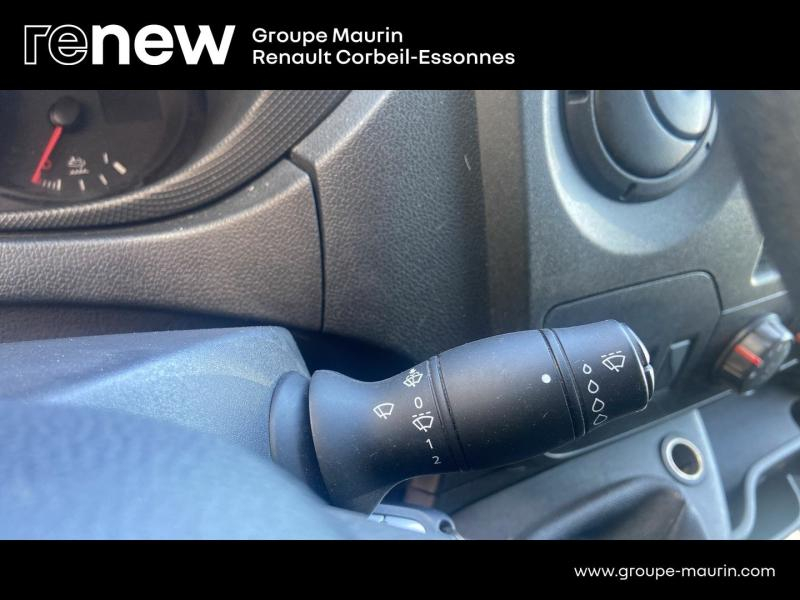 RENAULT Master CCb VUL d’occasion à vendre à CORBEIL-ESSONNES chez GRAND GARAGE FERAY SAE (Photo 17)