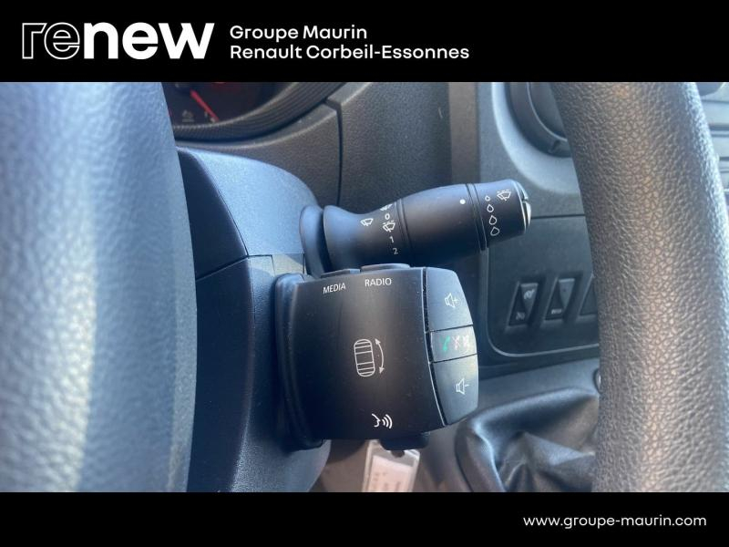 RENAULT Master CCb VUL d’occasion à vendre à CORBEIL-ESSONNES chez GRAND GARAGE FERAY SAE (Photo 18)