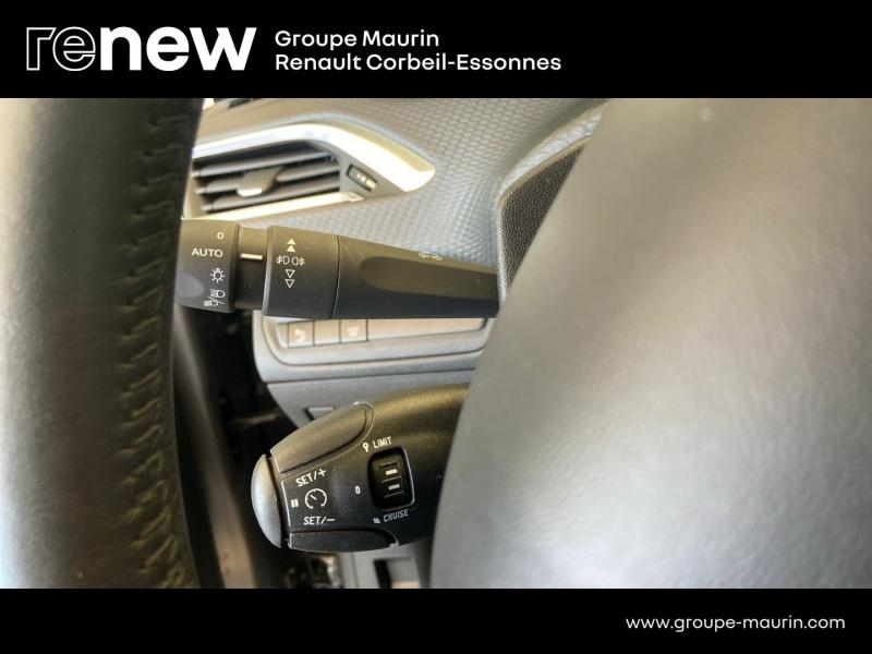 PEUGEOT 208 d’occasion à vendre à CORBEIL-ESSONNES chez GRAND GARAGE FERAY SAE (Photo 19)