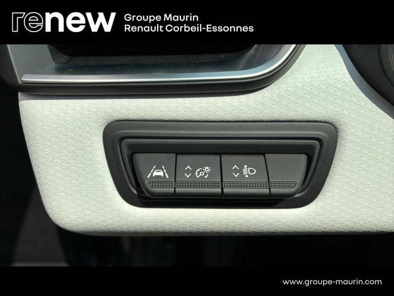 RENAULT Clio d’occasion à vendre à CORBEIL-ESSONNES chez GRAND GARAGE FERAY SAE (Photo 19)