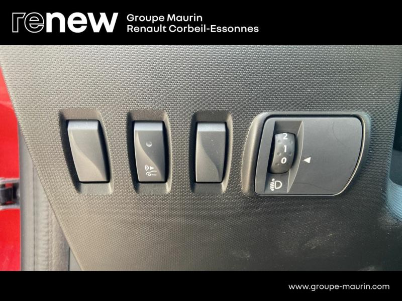 RENAULT Twingo d’occasion à vendre à CORBEIL-ESSONNES chez GRAND GARAGE FERAY SAE (Photo 17)