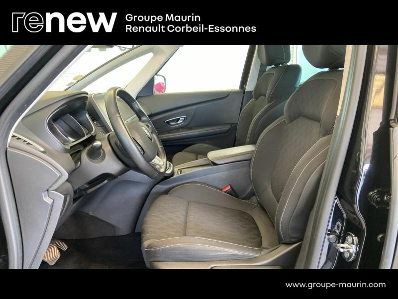 RENAULT Scenic d’occasion à vendre à CORBEIL-ESSONNES chez GRAND GARAGE FERAY SAE (Photo 10)