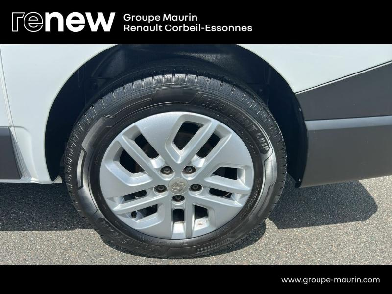 RENAULT Trafic Fg VUL d’occasion à vendre à CORBEIL-ESSONNES chez GRAND GARAGE FERAY SAE (Photo 20)