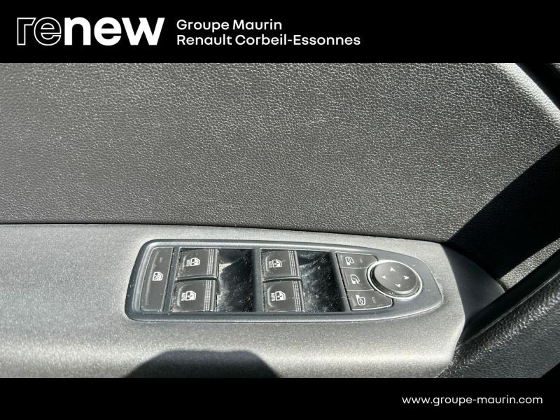 RENAULT Captur d’occasion à vendre à CORBEIL-ESSONNES chez GRAND GARAGE FERAY SAE (Photo 12)