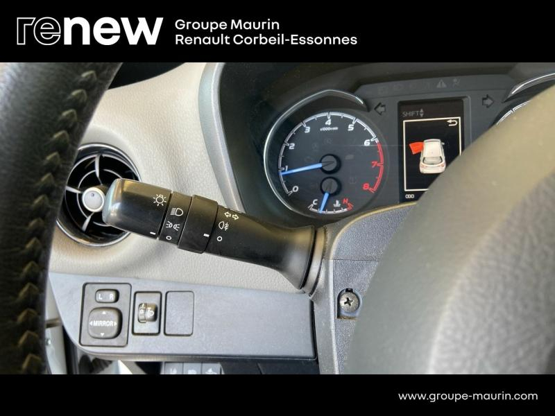 TOYOTA Yaris d’occasion à vendre à CORBEIL-ESSONNES chez GRAND GARAGE FERAY SAE (Photo 18)