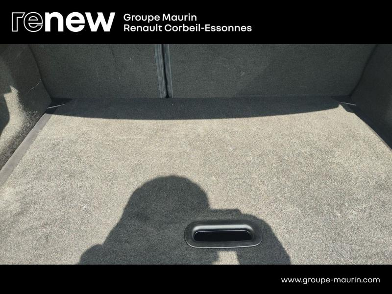 RENAULT Captur d’occasion à vendre à CORBEIL-ESSONNES chez GRAND GARAGE FERAY SAE (Photo 11)