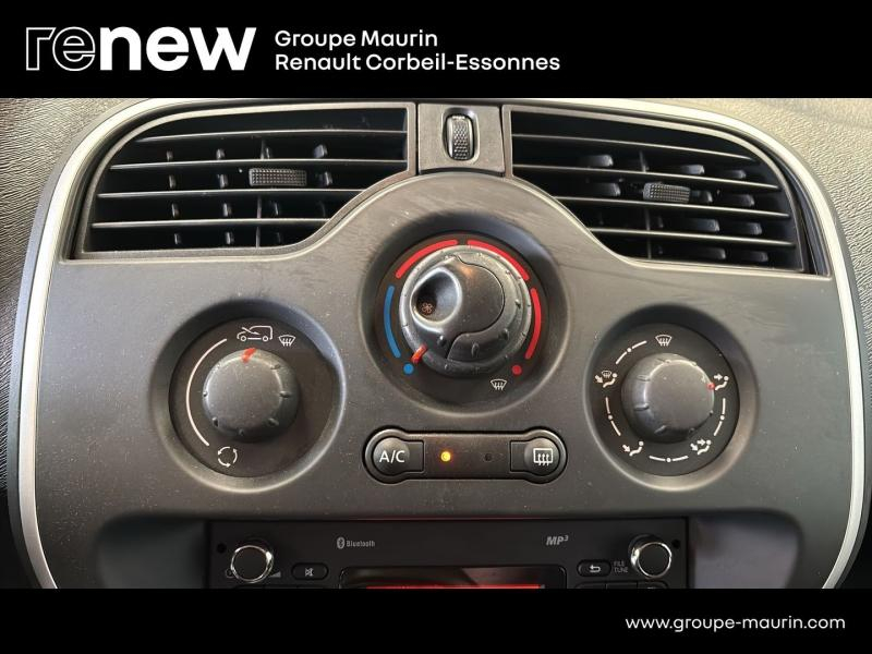 RENAULT Kangoo Express VUL d’occasion à vendre à CORBEIL-ESSONNES chez GRAND GARAGE FERAY SAE (Photo 15)