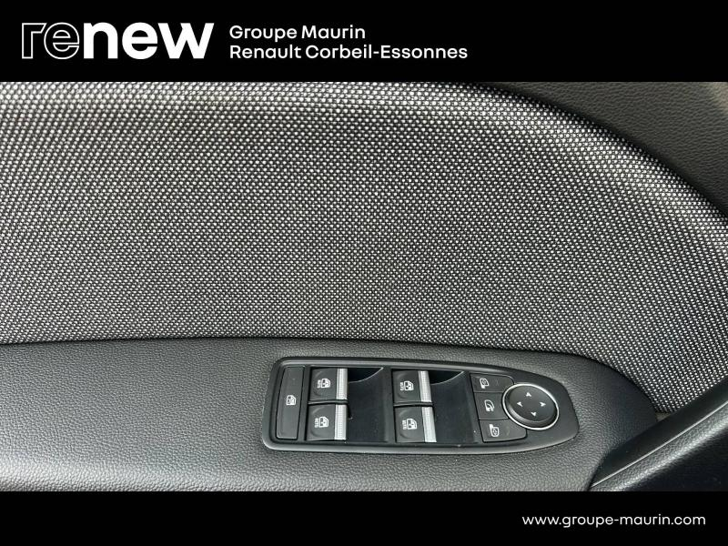RENAULT Captur d’occasion à vendre à CORBEIL-ESSONNES chez GRAND GARAGE FERAY SAE (Photo 13)