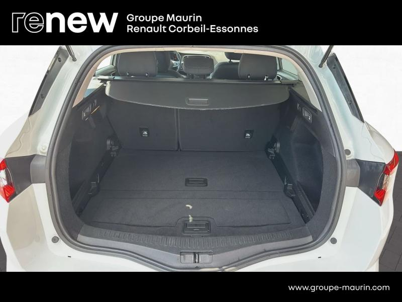 agency.seo.links.detann.title RENAULT Megane Estate d’occasion à vendre à CORBEIL-ESSONNES chez GRAND GARAGE FERAY SAE (Photo 15)