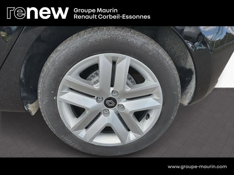 RENAULT Clio d’occasion à vendre à CORBEIL-ESSONNES chez GRAND GARAGE FERAY SAE (Photo 11)