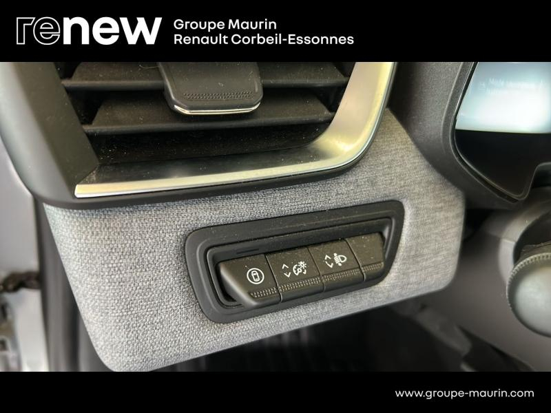 RENAULT Clio d’occasion à vendre à CORBEIL-ESSONNES chez GRAND GARAGE FERAY SAE (Photo 14)