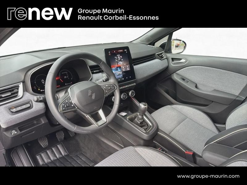 RENAULT Clio d’occasion à vendre à CORBEIL-ESSONNES chez GRAND GARAGE FERAY SAE (Photo 10)
