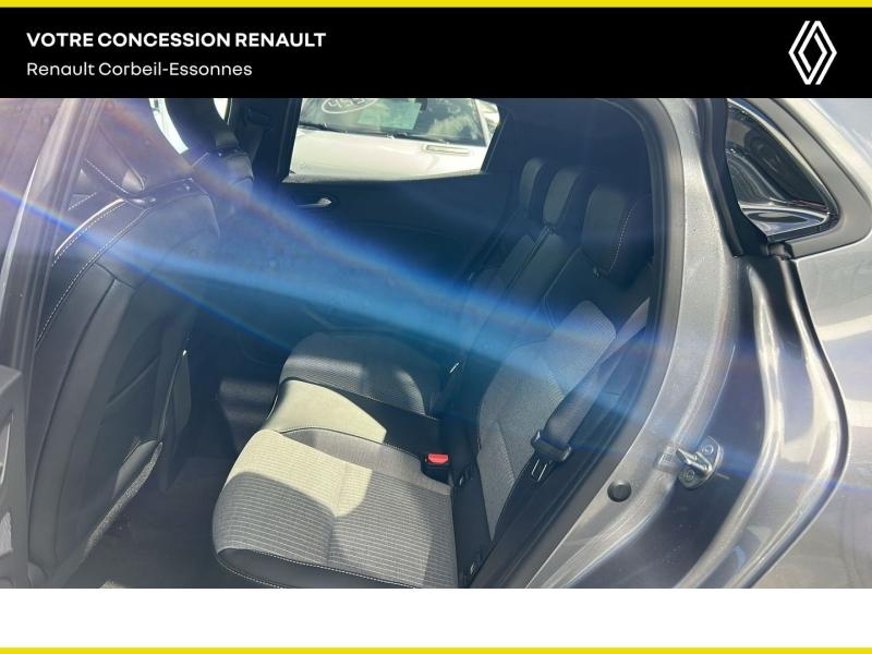 RENAULT Clio d’occasion à vendre à CORBEIL-ESSONNES chez GRAND GARAGE FERAY SAE (Photo 10)