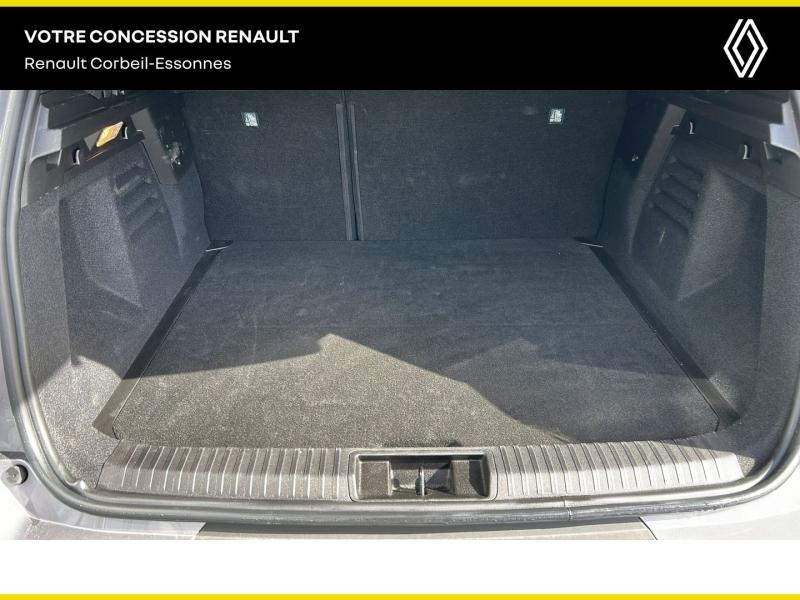 RENAULT  d’occasion à vendre à CORBEIL-ESSONNES chez GRAND GARAGE FERAY SAE (Photo 9)