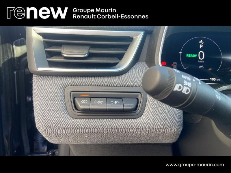 agency.seo.links.detann.title RENAULT Clio d’occasion à vendre à CORBEIL-ESSONNES chez GRAND GARAGE FERAY SAE (Photo 11)