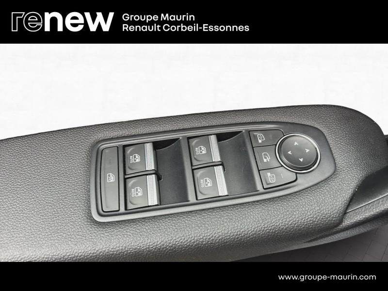 agency.seo.links.detann.title RENAULT Captur d’occasion à vendre à CORBEIL-ESSONNES chez GRAND GARAGE FERAY SAE (Photo 16)