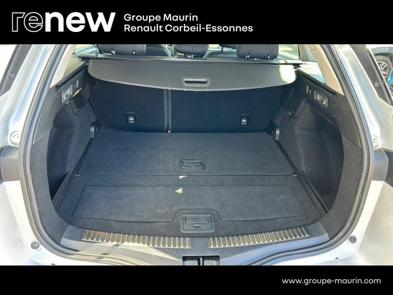 RENAULT Megane Estate d’occasion à vendre à CORBEIL-ESSONNES chez GRAND GARAGE FERAY SAE (Photo 8)