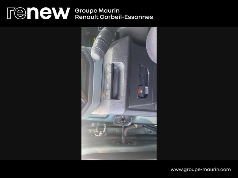 DACIA Duster d’occasion à vendre à CORBEIL-ESSONNES chez GRAND GARAGE FERAY SAE (Photo 11)