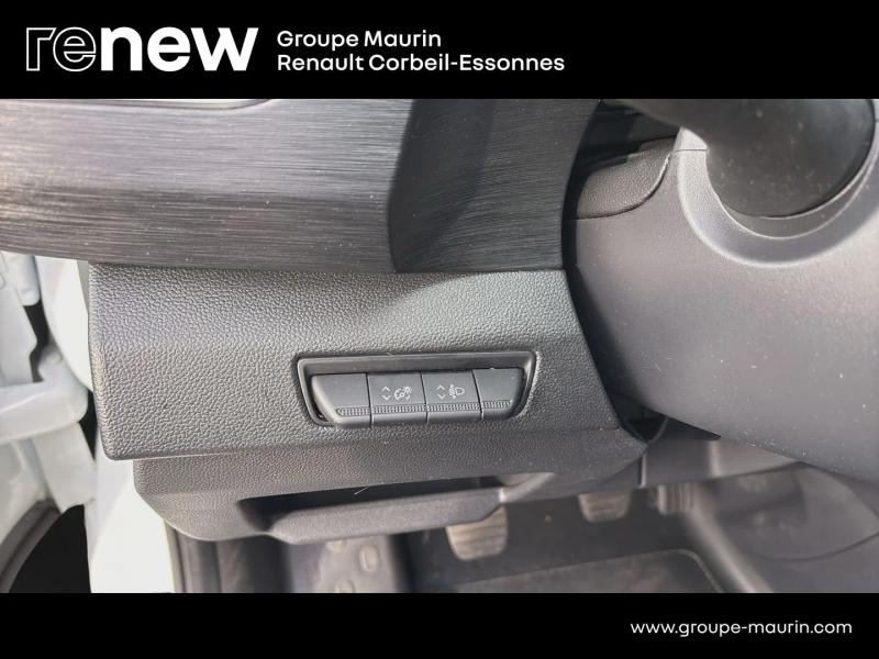 RENAULT Trafic Fg VUL d’occasion à vendre à CORBEIL-ESSONNES chez GRAND GARAGE FERAY SAE (Photo 13)