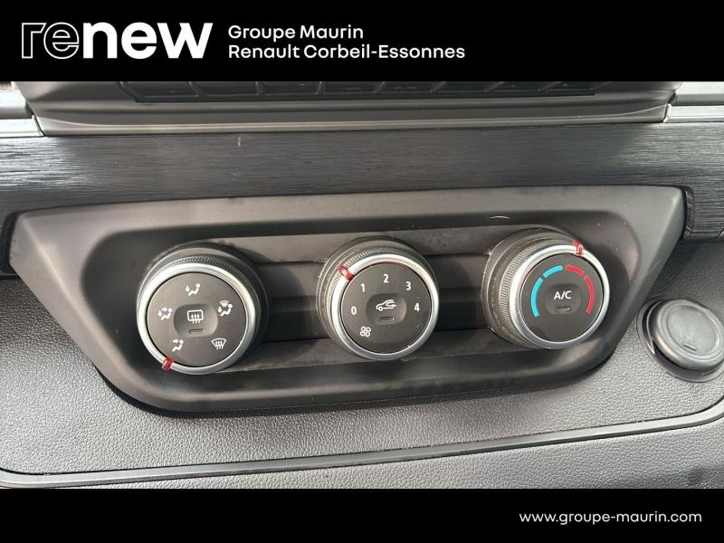 RENAULT Trafic Fg VUL d’occasion à vendre à CORBEIL-ESSONNES chez GRAND GARAGE FERAY SAE (Photo 20)