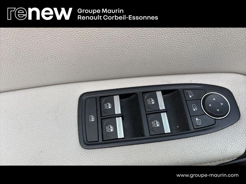 RENAULT Captur d’occasion à vendre à CORBEIL-ESSONNES chez GRAND GARAGE FERAY SAE (Photo 16)