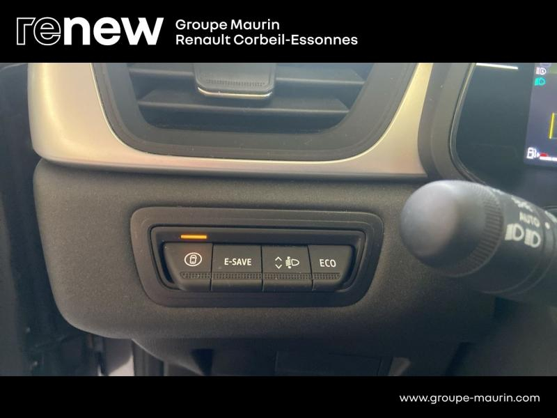 RENAULT Captur d’occasion à vendre à CORBEIL-ESSONNES chez GRAND GARAGE FERAY SAE (Photo 11)