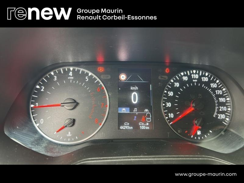 RENAULT Clio d’occasion à vendre à CORBEIL-ESSONNES chez GRAND GARAGE FERAY SAE (Photo 16)