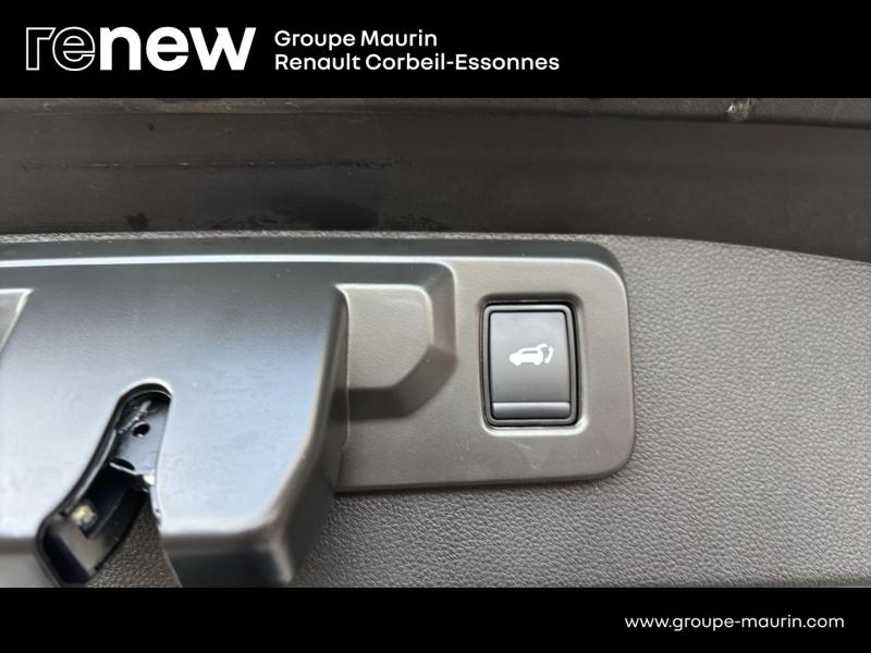 RENAULT  d’occasion à vendre à CORBEIL-ESSONNES chez GRAND GARAGE FERAY SAE (Photo 19)