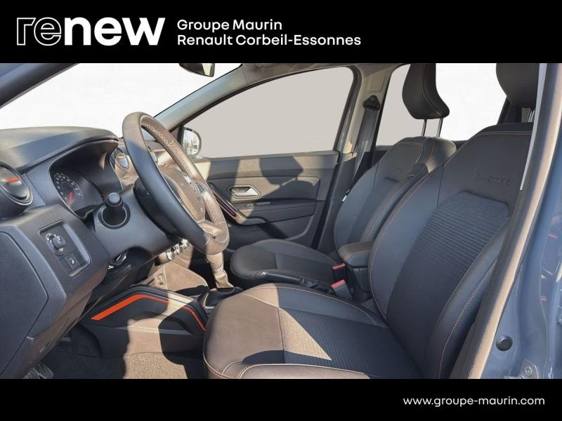 DACIA Duster d’occasion à vendre à CORBEIL-ESSONNES chez GRAND GARAGE FERAY SAE (Photo 12)