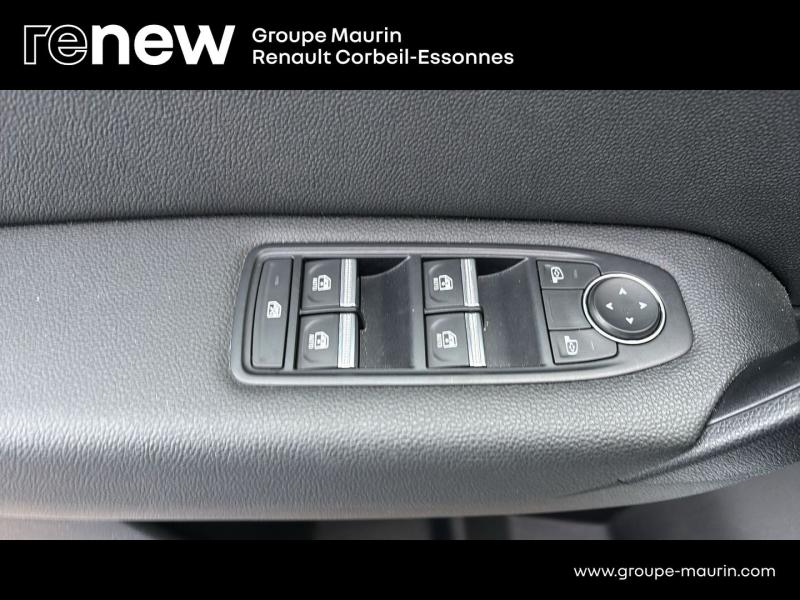 RENAULT Captur d’occasion à vendre à CORBEIL-ESSONNES chez GRAND GARAGE FERAY SAE (Photo 17)