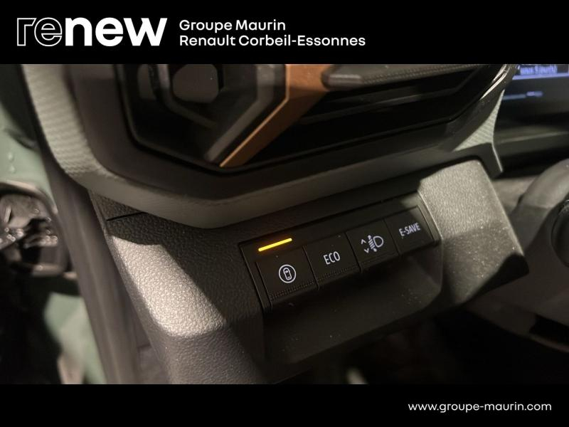 DACIA Duster d’occasion à vendre à CORBEIL-ESSONNES chez GRAND GARAGE FERAY SAE (Photo 16)