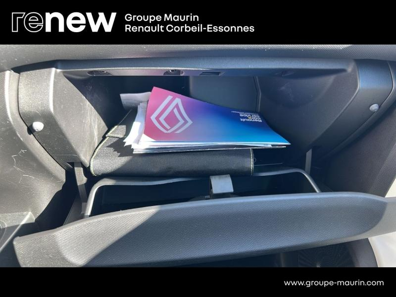 RENAULT Twingo d’occasion à vendre à CORBEIL-ESSONNES chez GRAND GARAGE FERAY SAE (Photo 19)