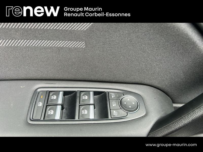 RENAULT  d’occasion à vendre à CORBEIL-ESSONNES chez GRAND GARAGE FERAY SAE (Photo 13)