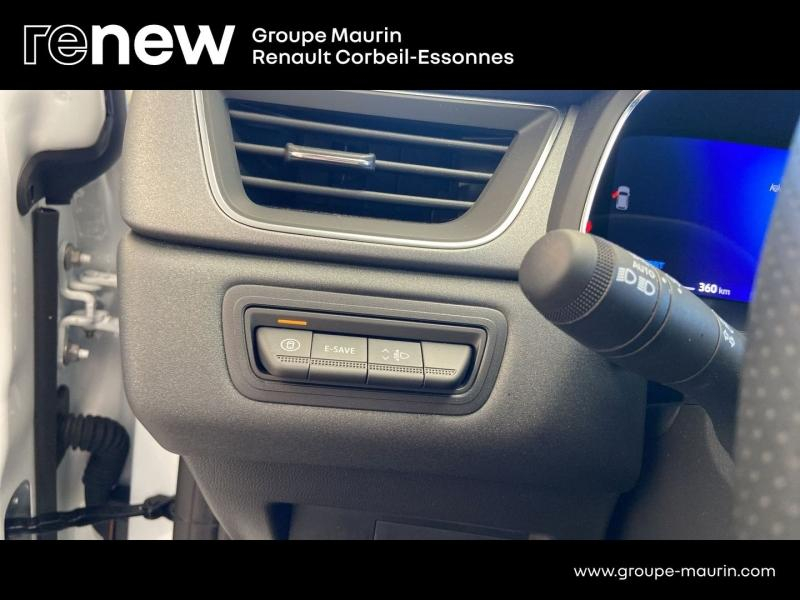 RENAULT  d’occasion à vendre à CORBEIL-ESSONNES chez GRAND GARAGE FERAY SAE (Photo 12)