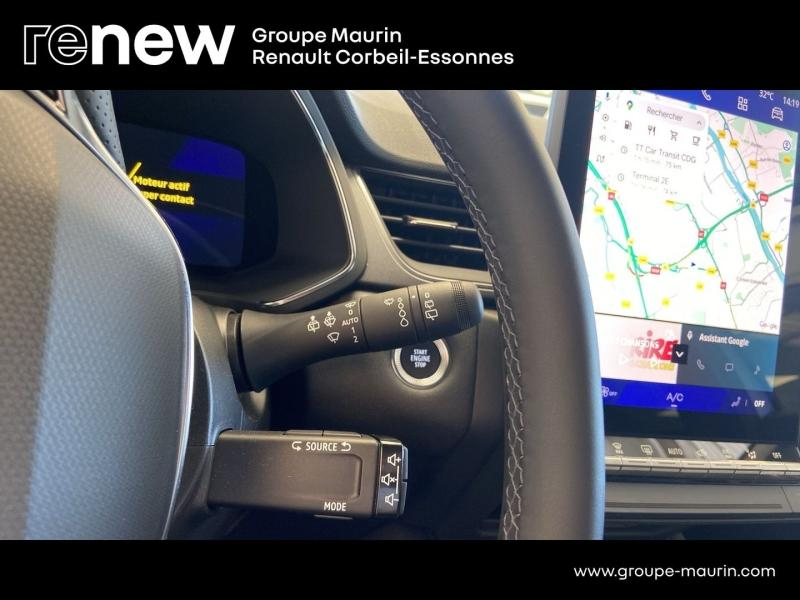 RENAULT  d’occasion à vendre à CORBEIL-ESSONNES chez GRAND GARAGE FERAY SAE (Photo 15)